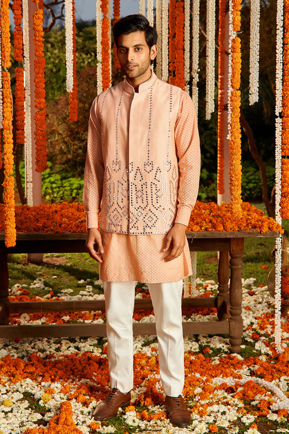PEACH BUNDI WITH GEOMETRICAL MIRRORWORK