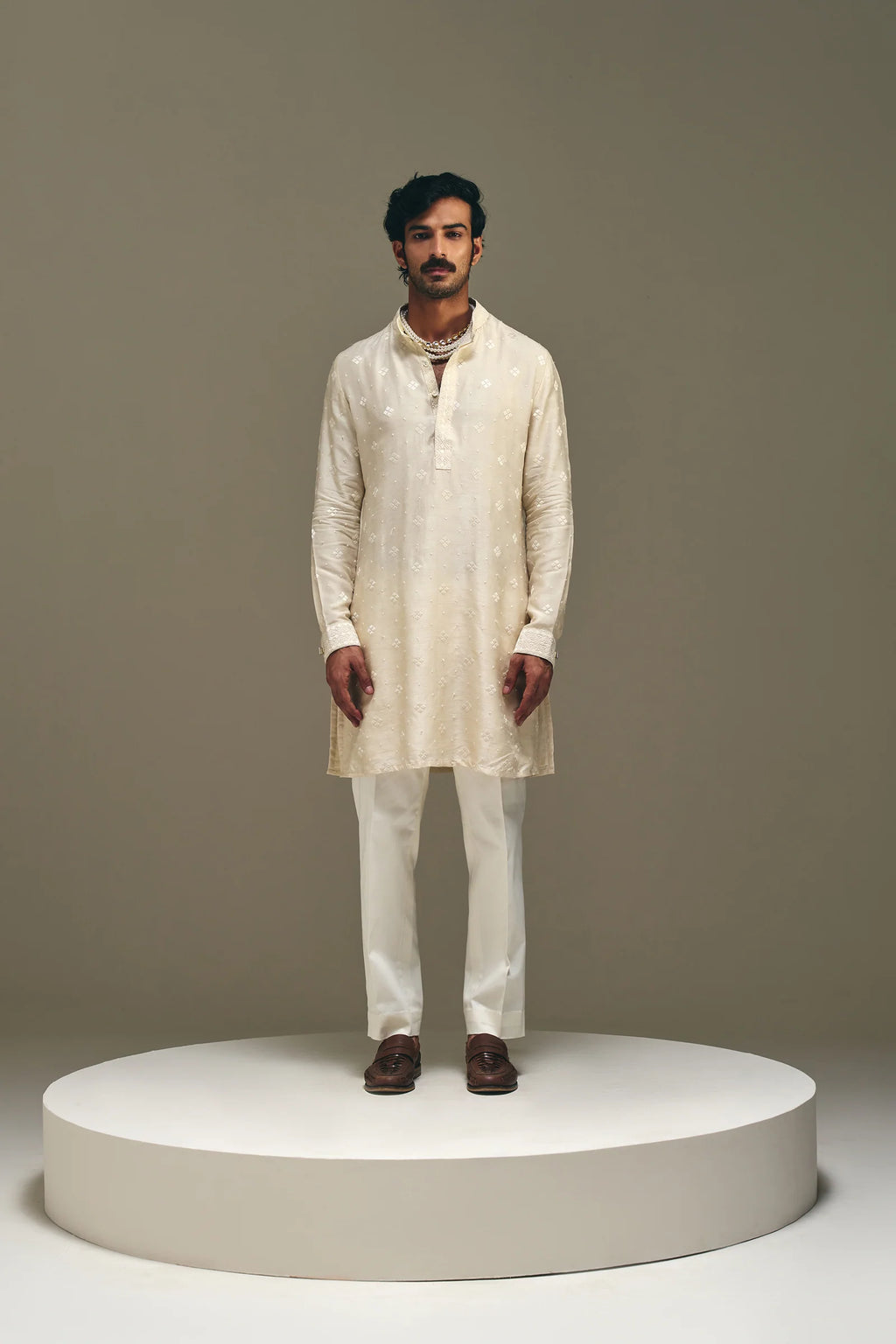 Meander Kurta in Pearl Ivory