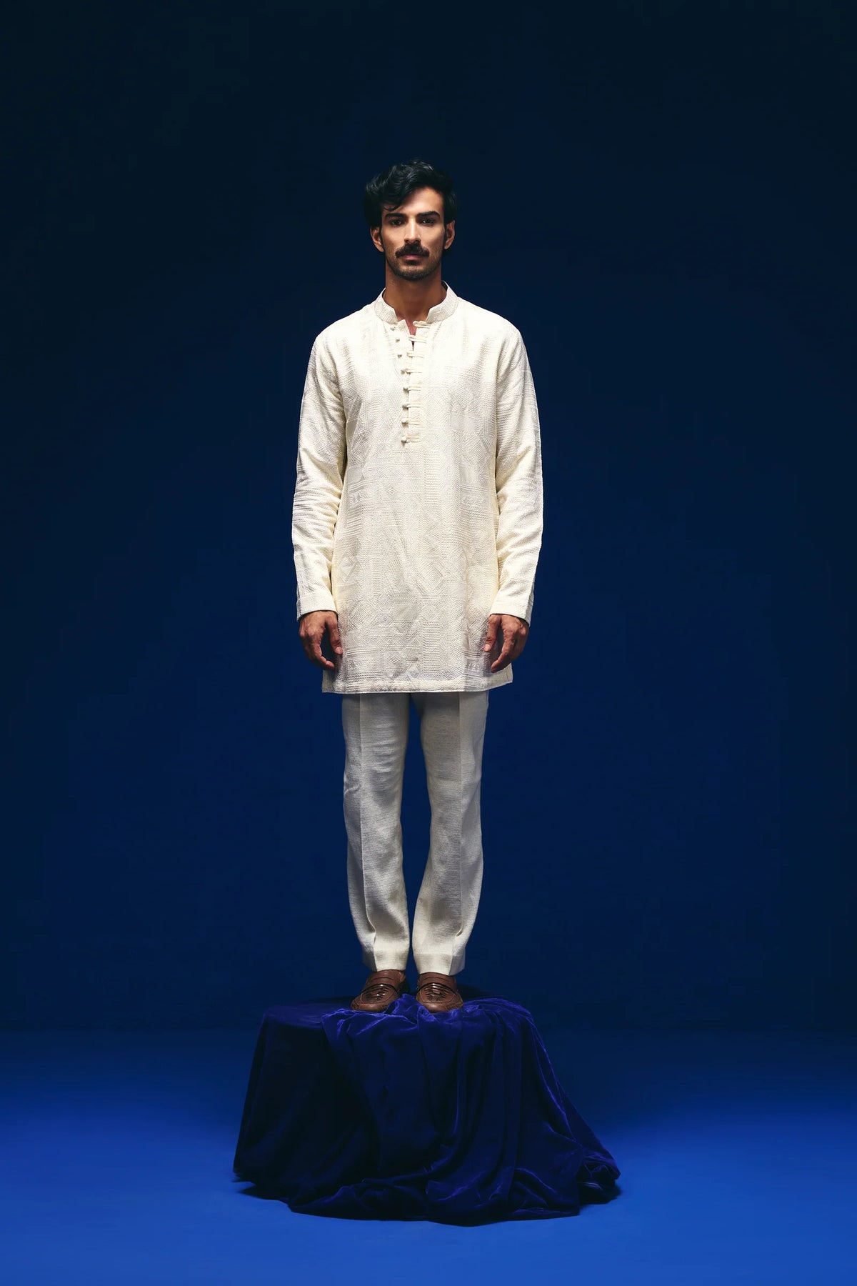 Jibaro Kurta in Pearl Ivory