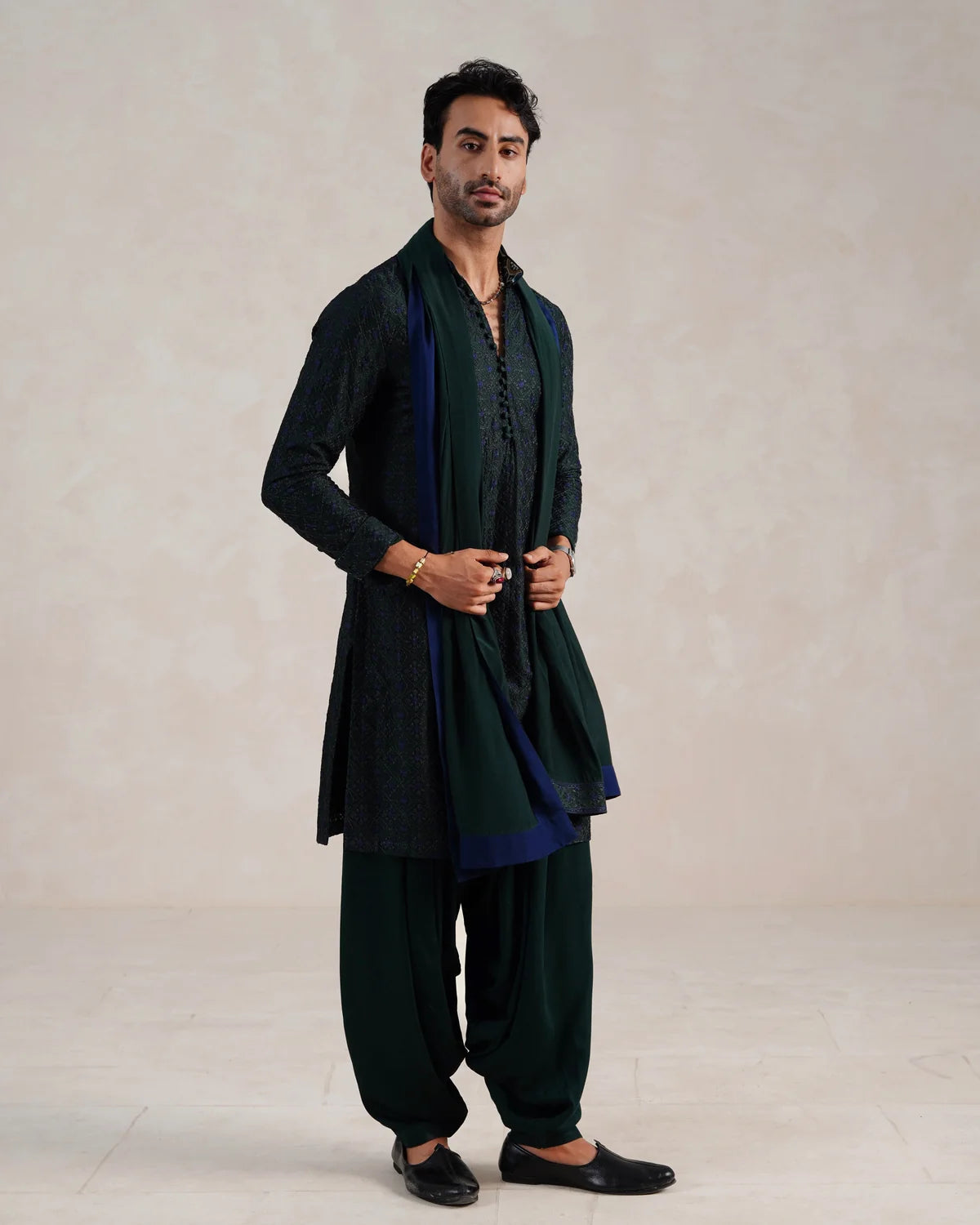 Hexagon Kurta with Stole in Forest Green
