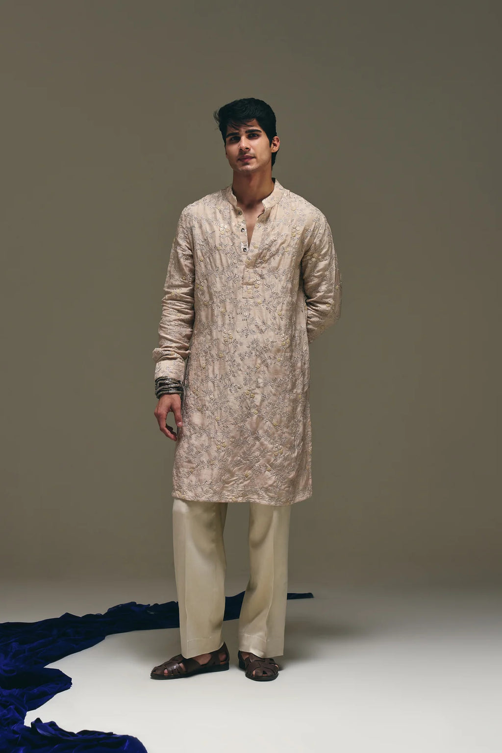 Camellia Motif Kurta in Peach