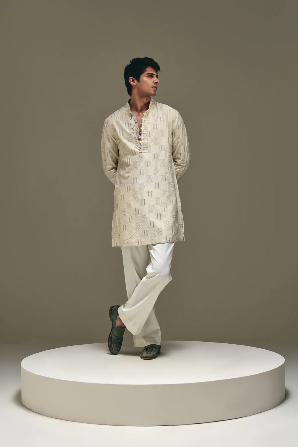 Vector Motif Kurta in Beige