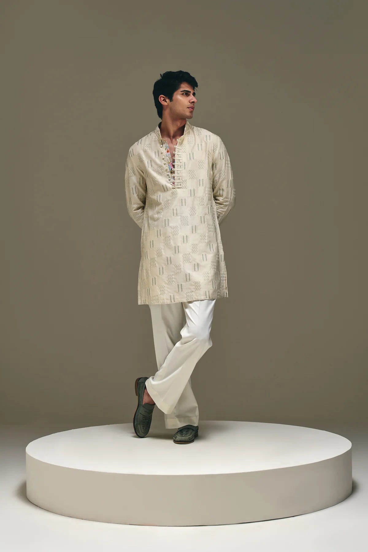 Vector Motif Kurta in Beige