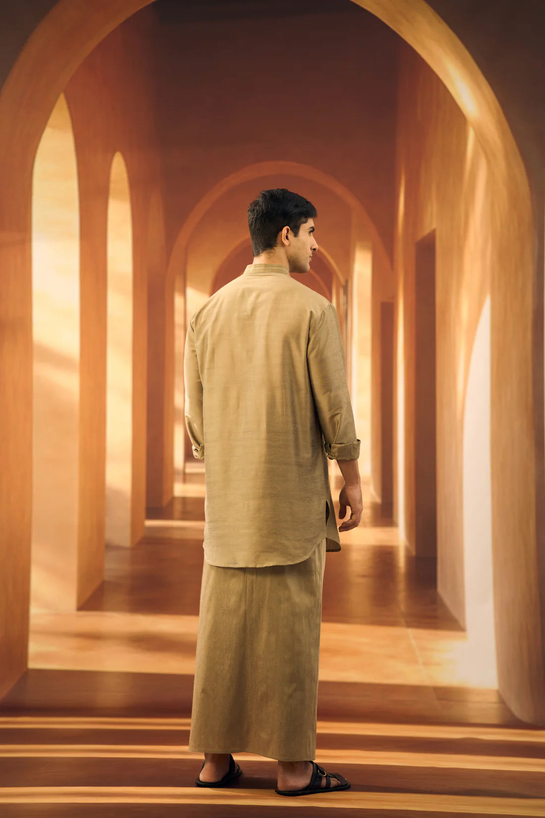 OLIVE LINEAR TEXTURE KURTA