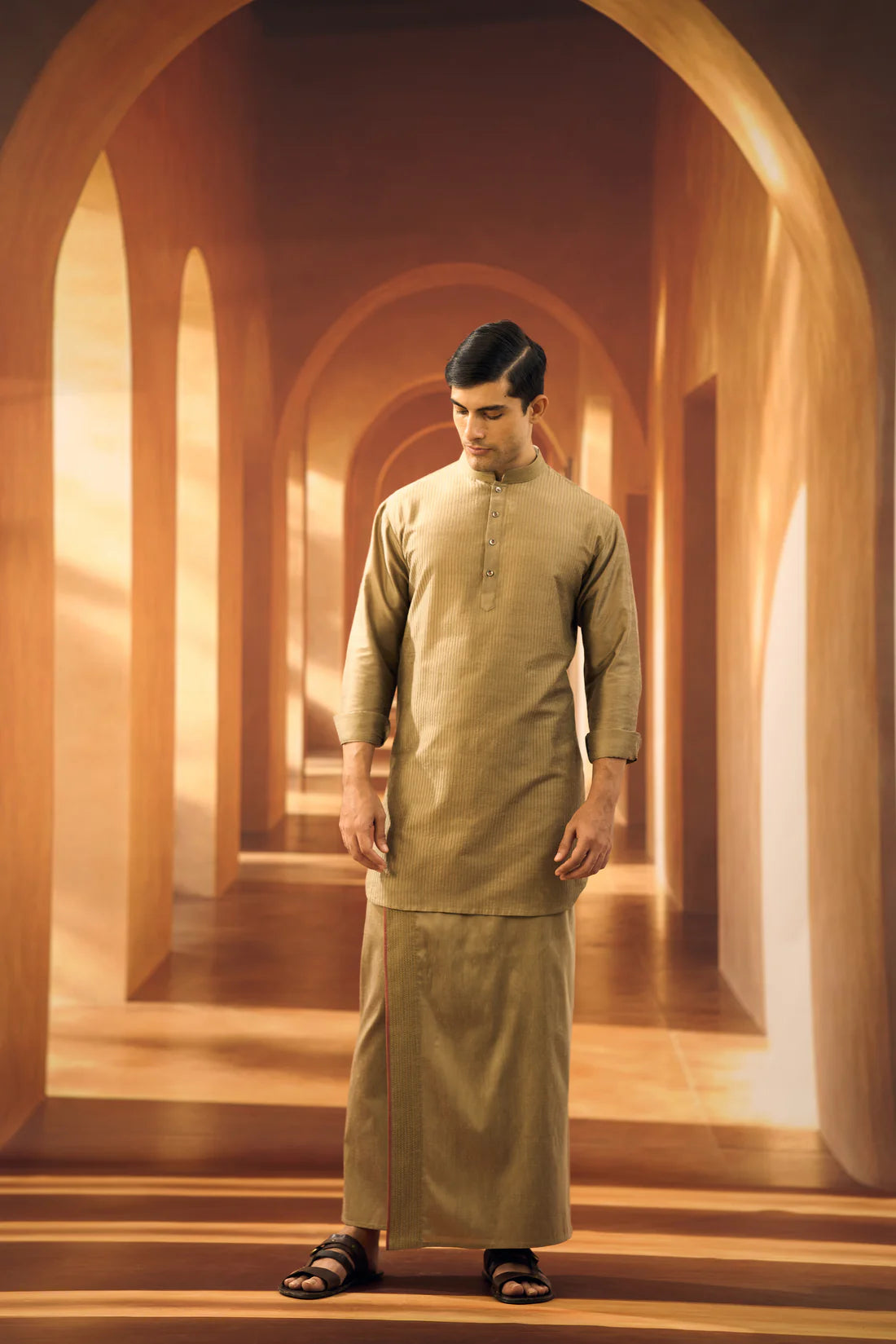 OLIVE LINEAR TEXTURE KURTA
