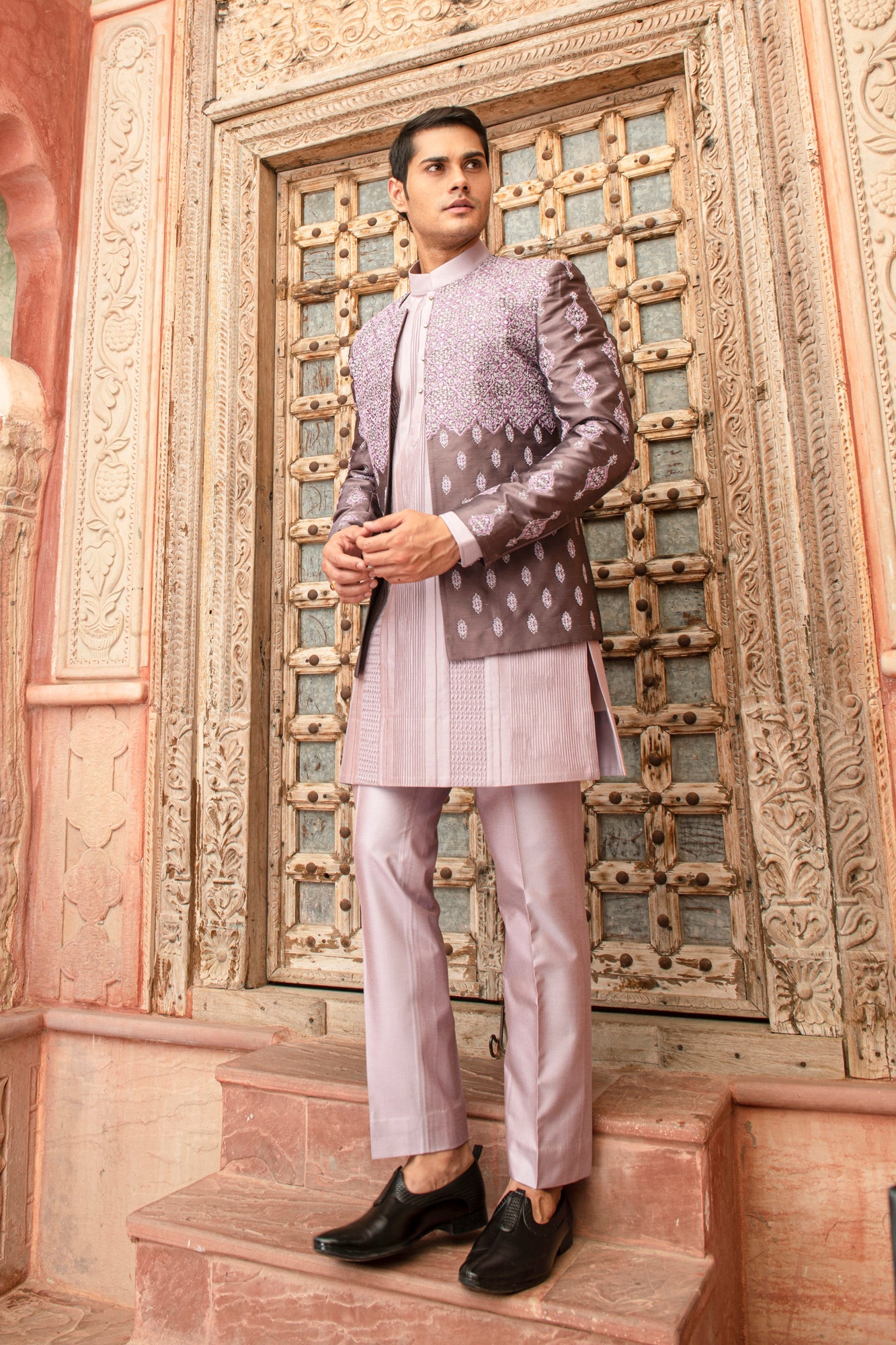 LAVOLA INDO WESTERN SET