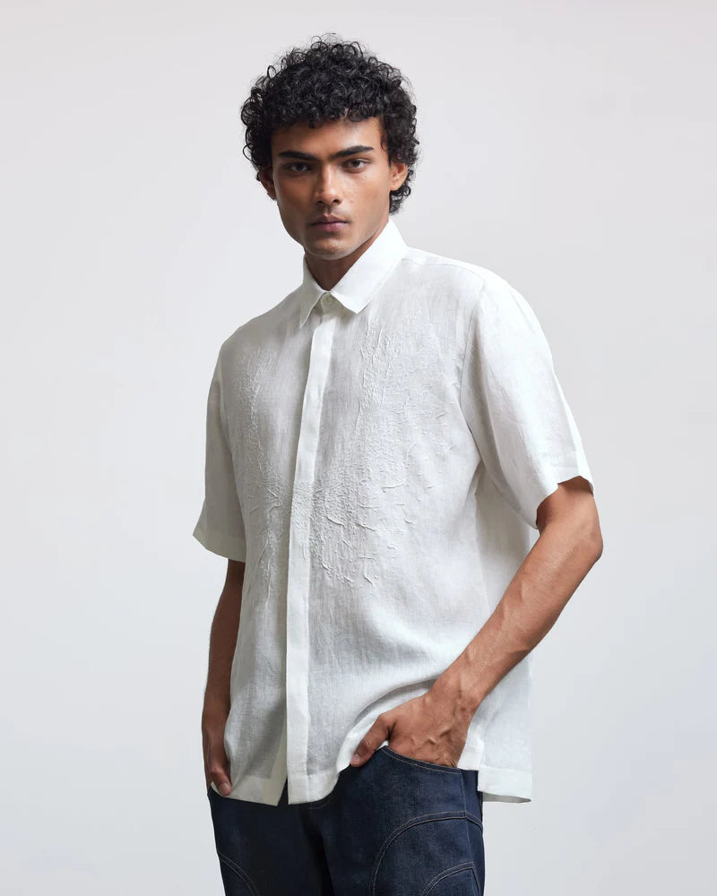 WHITE WREATH SHIRT